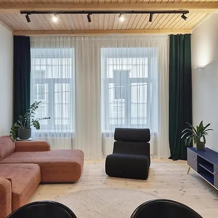 Artistic 2br In The Heart Of Old Town Appartement Vilnius