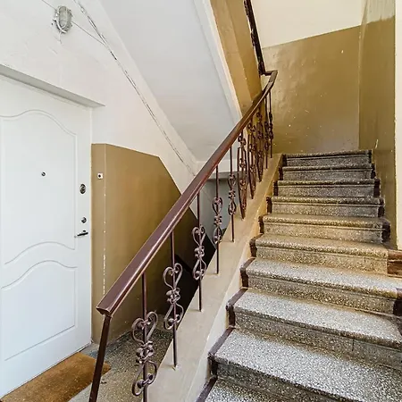 Artistic 2br In The Heart Of Old Town *