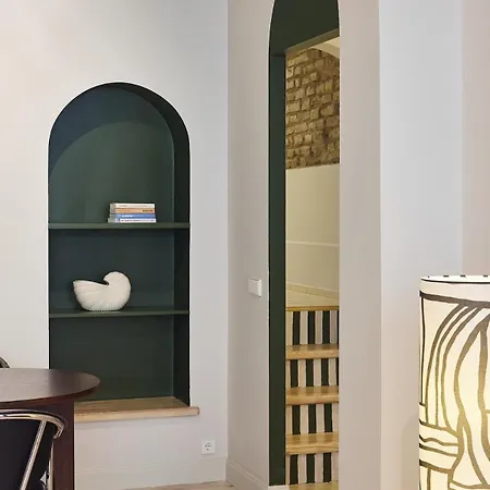 Artistic 2br In The Heart Of Old Town *